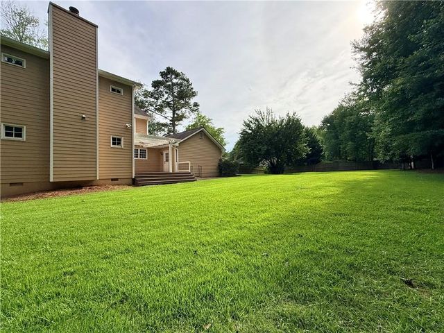 1060 Crabapple Trace, Alpharetta, GA 30004