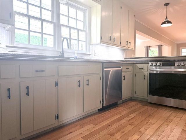 1060 Crabapple Trace, Alpharetta, GA 30004