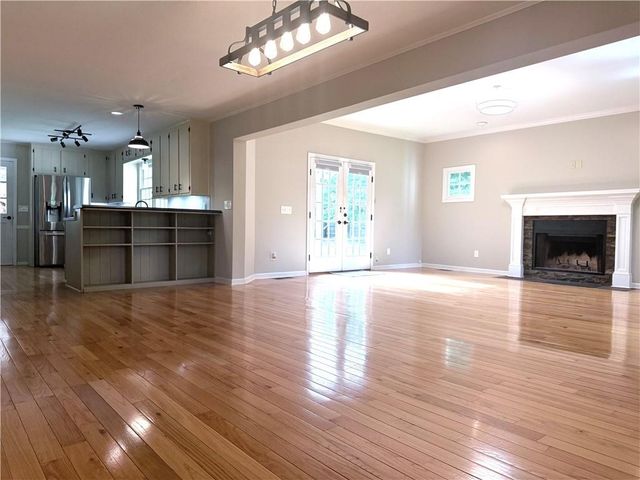 1060 Crabapple Trace, Alpharetta, GA 30004
