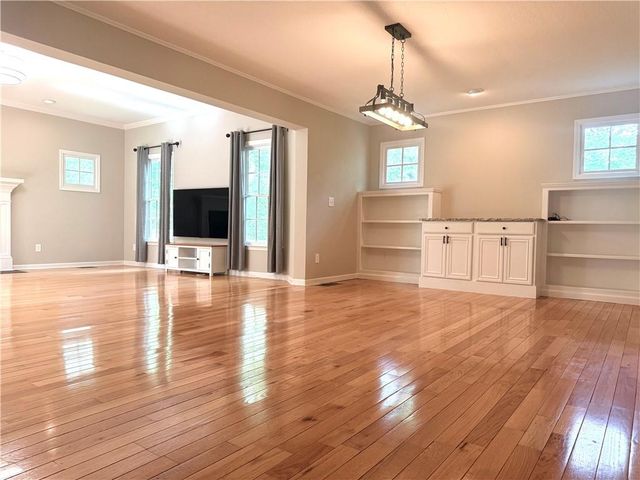 1060 Crabapple Trace, Alpharetta, GA 30004