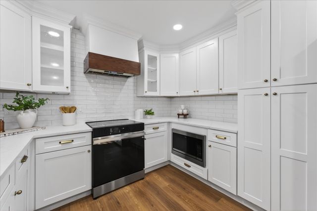 1640 Simpson Dr, Clarksville, TN 37043