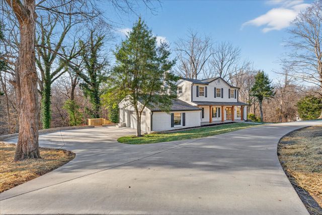 1640 Simpson Dr, Clarksville, TN 37043