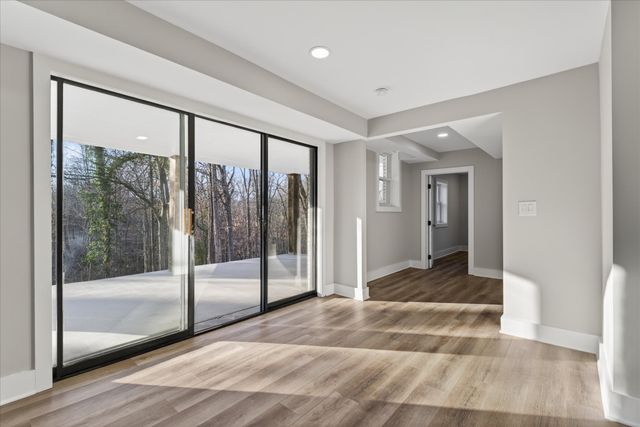 1640 Simpson Dr, Clarksville, TN 37043