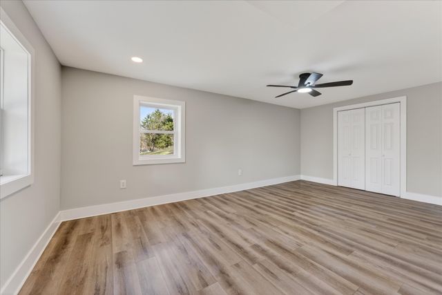 1640 Simpson Dr, Clarksville, TN 37043