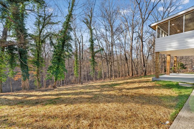 1640 Simpson Dr, Clarksville, TN 37043