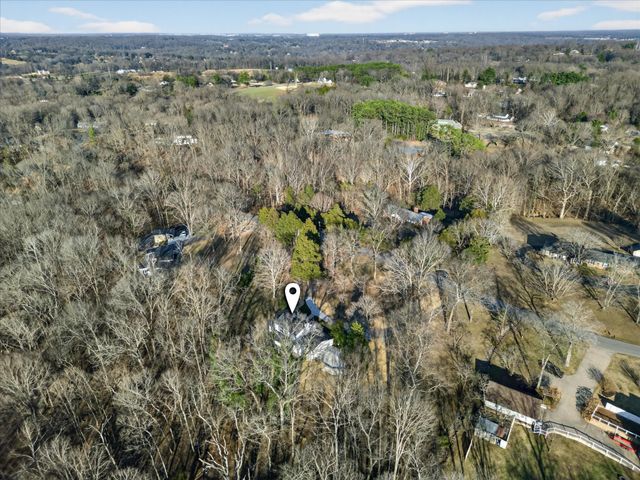 1640 Simpson Dr, Clarksville, TN 37043