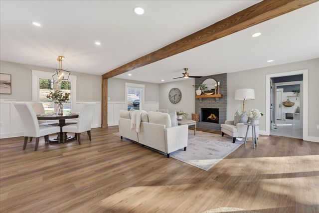 1640 Simpson Dr, Clarksville, TN 37043