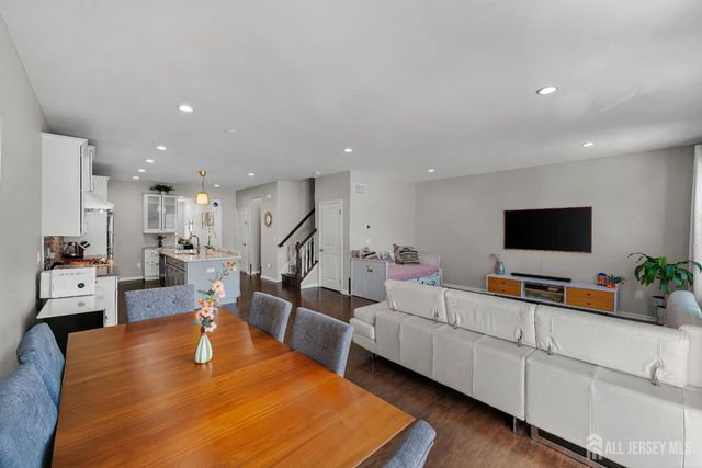 20 Hyacinth Lane, Monroe, NJ 08831