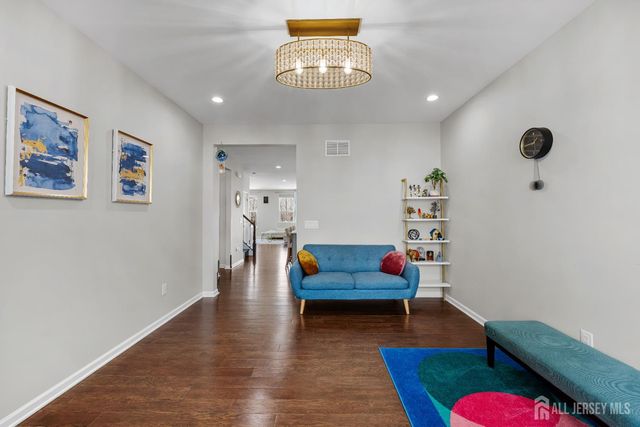 20 Hyacinth Lane, Monroe, NJ 08831