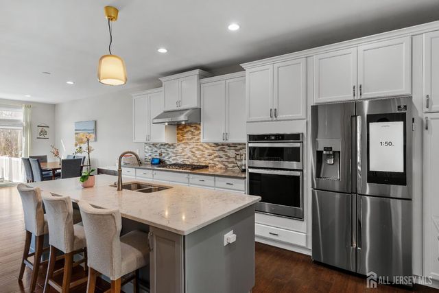 20 Hyacinth Lane, Monroe, NJ 08831