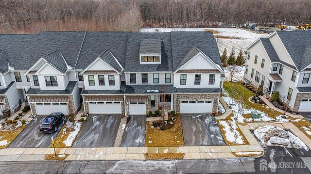 20 Hyacinth Lane, Monroe, NJ 08831