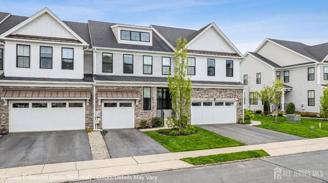 20 Hyacinth Lane, Monroe, NJ 08831