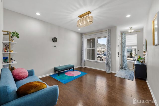 20 Hyacinth Lane, Monroe, NJ 08831