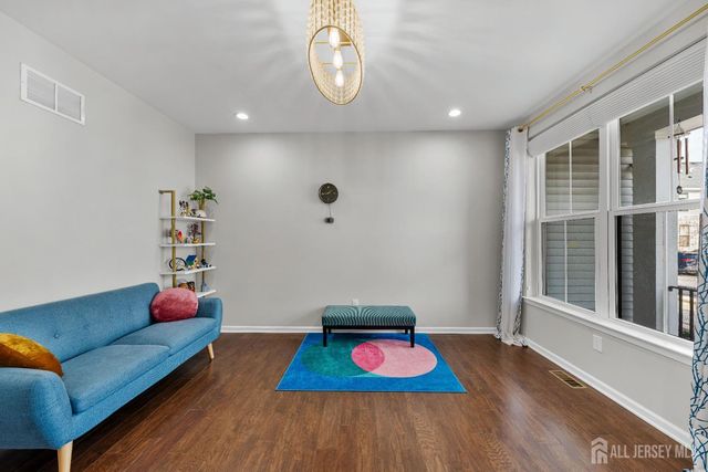 20 Hyacinth Lane, Monroe, NJ 08831