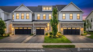 20 Hyacinth Lane, Monroe, NJ 08831