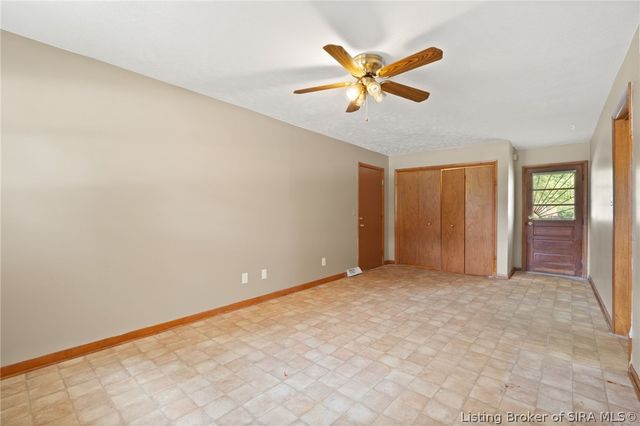 409 Wedgewood Drive, New Albany, IN 47150
