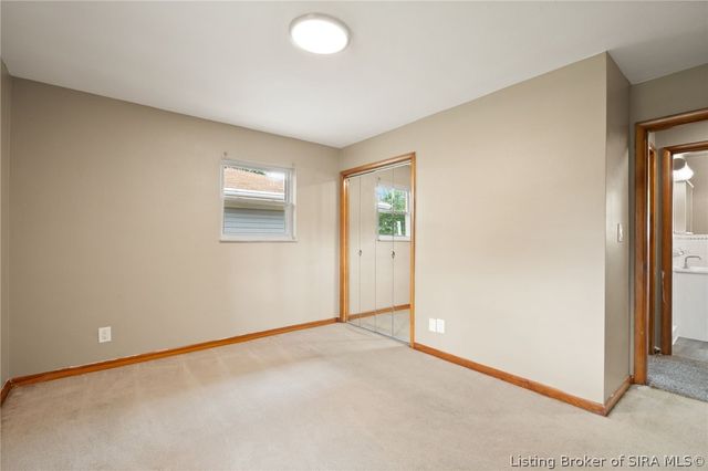 409 Wedgewood Drive, New Albany, IN 47150