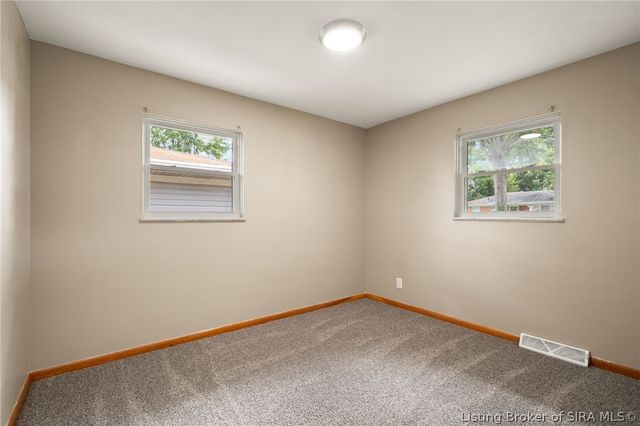 409 Wedgewood Drive, New Albany, IN 47150
