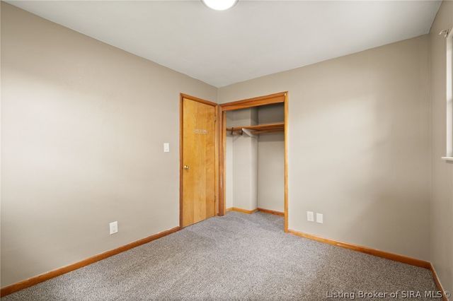 409 Wedgewood Drive, New Albany, IN 47150