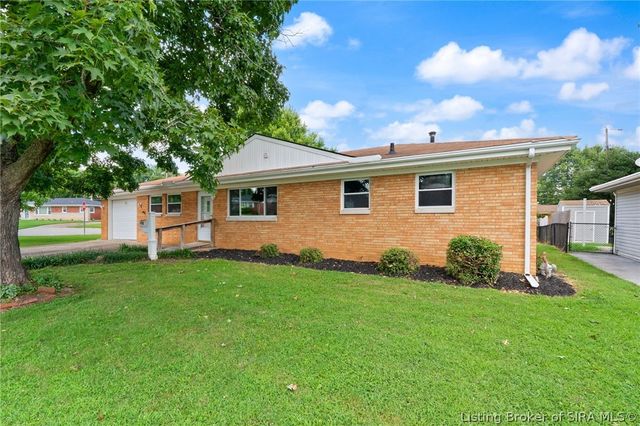 409 Wedgewood Drive, New Albany, IN 47150