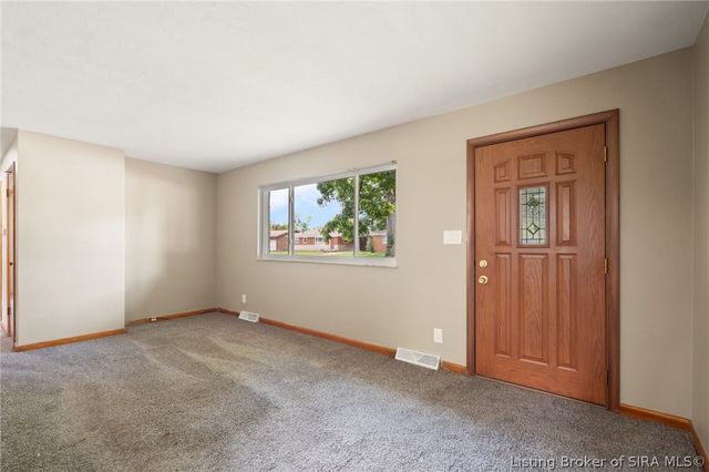 409 Wedgewood Drive, New Albany, IN 47150