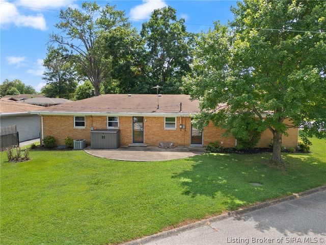 409 Wedgewood Drive, New Albany, IN 47150