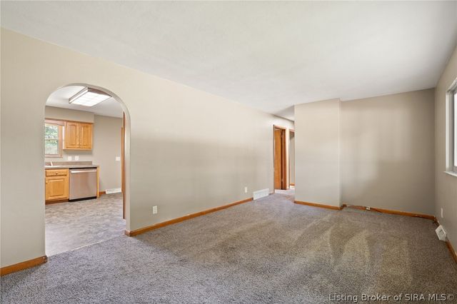 409 Wedgewood Drive, New Albany, IN 47150