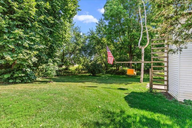 4942 S 18th AVENUE, West Bend, WI 53095
