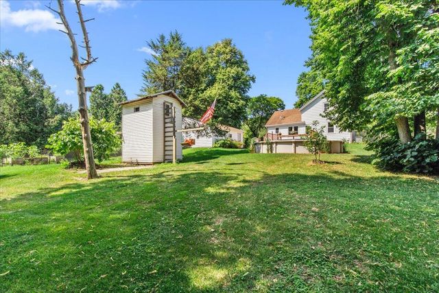 4942 S 18th AVENUE, West Bend, WI 53095