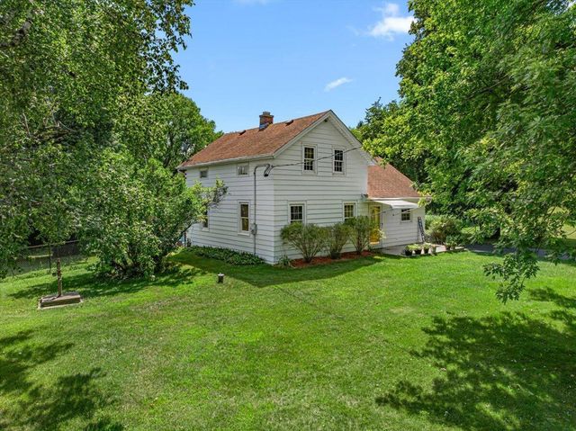 4942 S 18th AVENUE, West Bend, WI 53095
