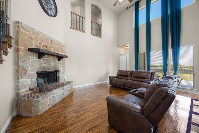 8871 Etta Court, Waxahachie, TX 75167