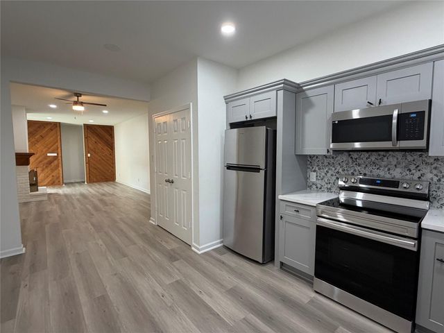 6401 Deihl Road 606, Houston, TX 77092