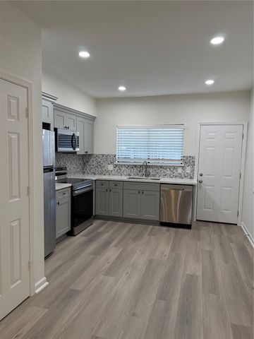 6401 Deihl Road 606, Houston, TX 77092