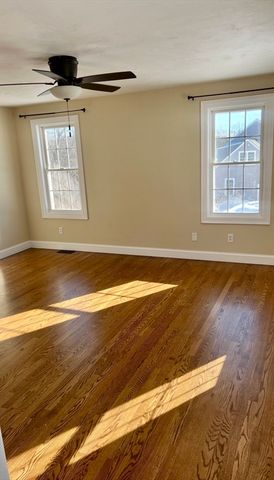 8 Vista Cir, Rutland, MA 01543