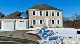 8 Vista Cir, Rutland, MA 01543