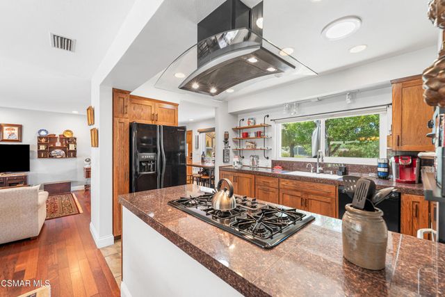 1782 Montgomery Road, Thousand Oaks, CA 91360