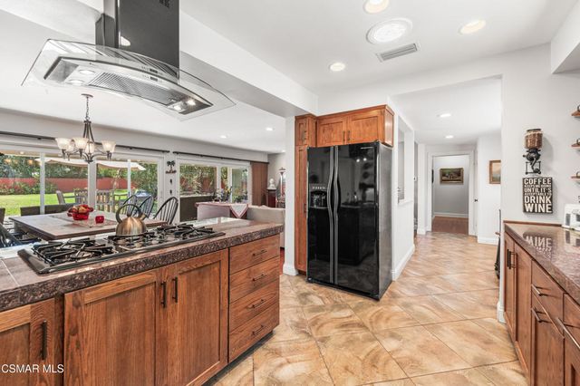 1782 Montgomery Road, Thousand Oaks, CA 91360