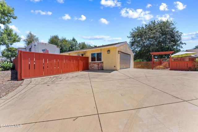 1782 Montgomery Road, Thousand Oaks, CA 91360