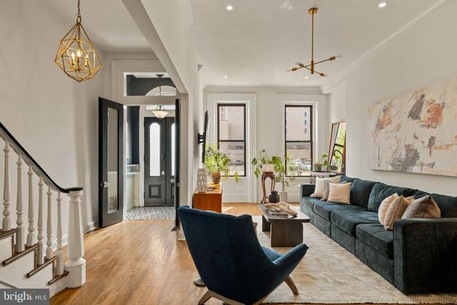 2111 SPRING GARDEN ST, Philadelphia, PA 19130