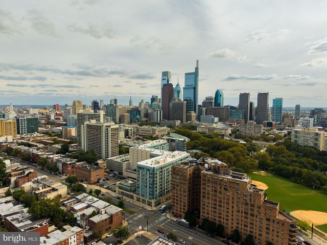 2111 SPRING GARDEN ST, Philadelphia, PA 19130