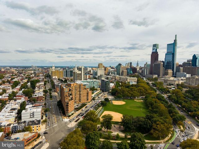 2111 SPRING GARDEN ST, Philadelphia, PA 19130