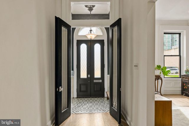 2111 SPRING GARDEN ST, Philadelphia, PA 19130