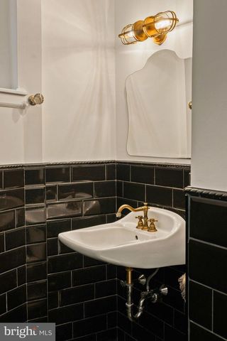 2111 SPRING GARDEN ST, Philadelphia, PA 19130