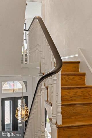 2111 SPRING GARDEN ST, Philadelphia, PA 19130