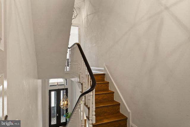 2111 SPRING GARDEN ST, Philadelphia, PA 19130