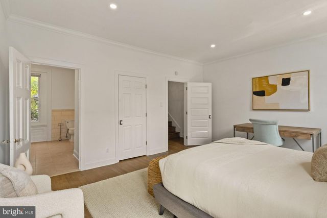2111 SPRING GARDEN ST, Philadelphia, PA 19130