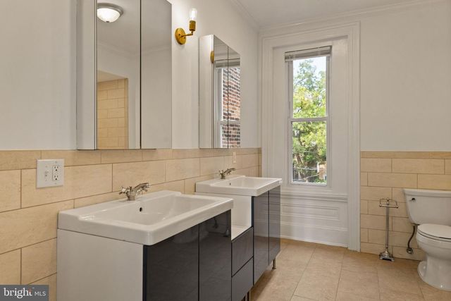 2111 SPRING GARDEN ST, Philadelphia, PA 19130