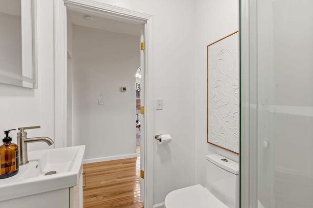 558 Osceola Avenue S, Saint Paul, MN 55102