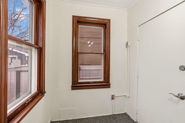 558 Osceola Avenue S, Saint Paul, MN 55102