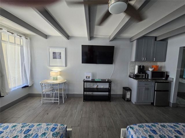 611 DESTINY DRIVE 101, Ruskin, FL 33570